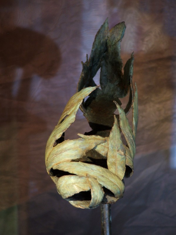 ... a quiet footfall in the woods ...  (Click to enlarge)