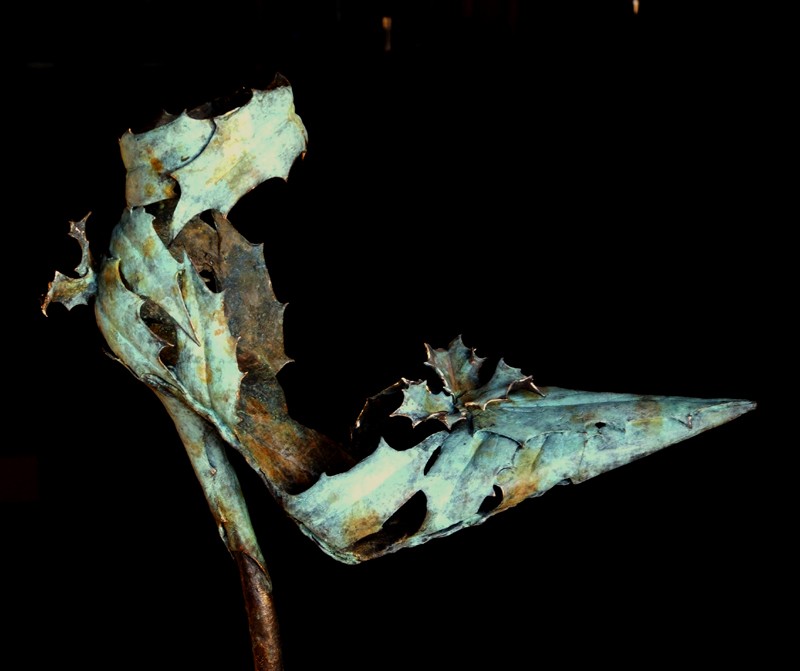 ... this shoe... leaves no doubt about its attitude! ... (Click to enlarge)