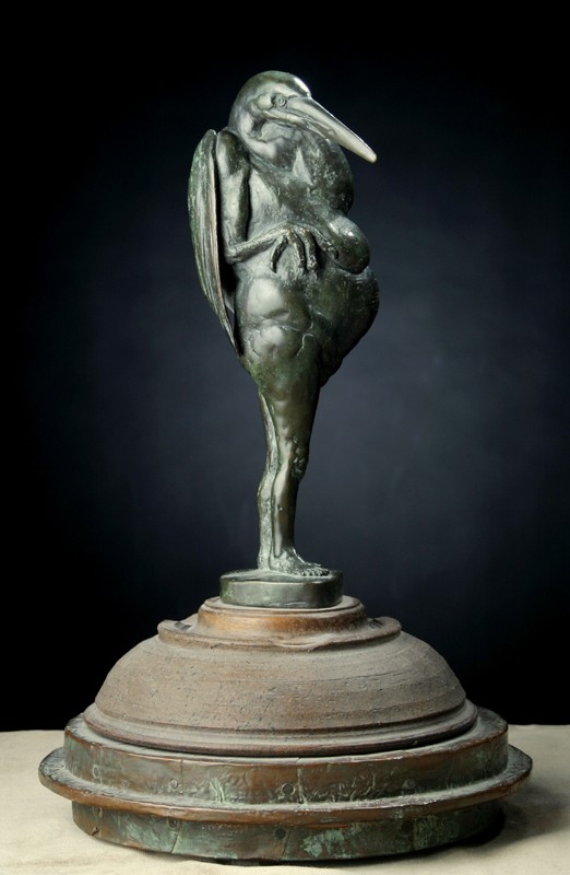 A maternal bird ... Photo by Richard Greenly (Click to enlarge)