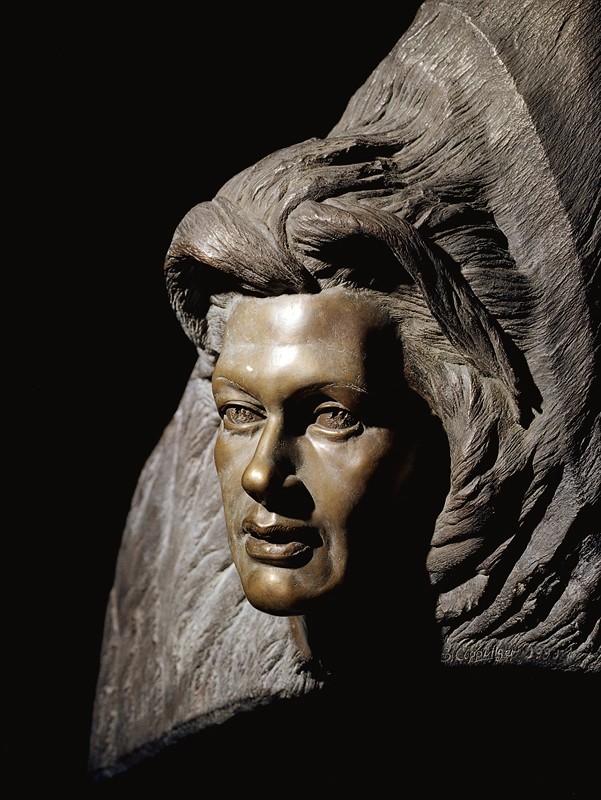 ... a part of her bedrock ... photo by Richard Greenly (Click to enlarge)