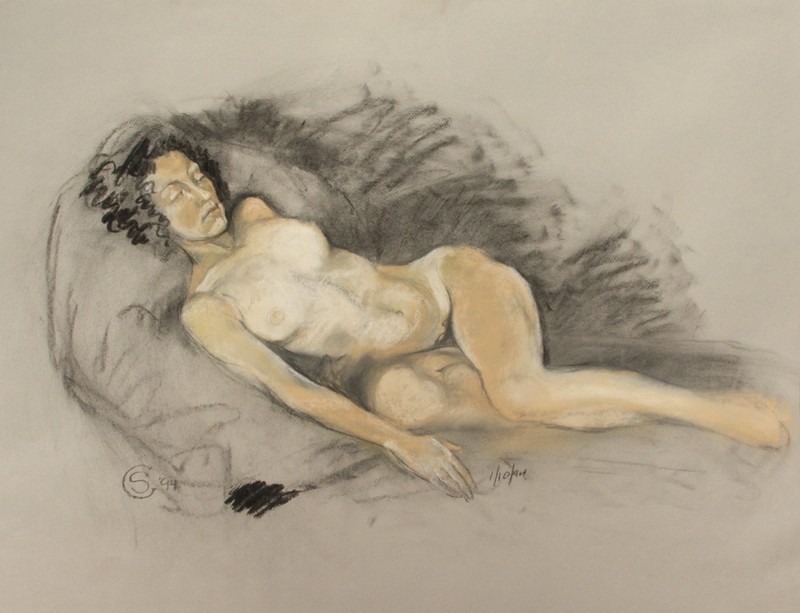 … a lovely lady in repose … (Click to enlarge)