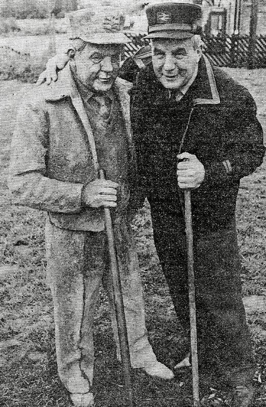 ... leading Railman Bernard Carter ... (Click to enlarge)